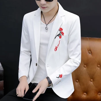 Малък костюм мъжки пролетно облекло корейската версия на самоусъвършенстване с бродерия мъжки костюм, бяла ежедневни яке тънък разрез младежки