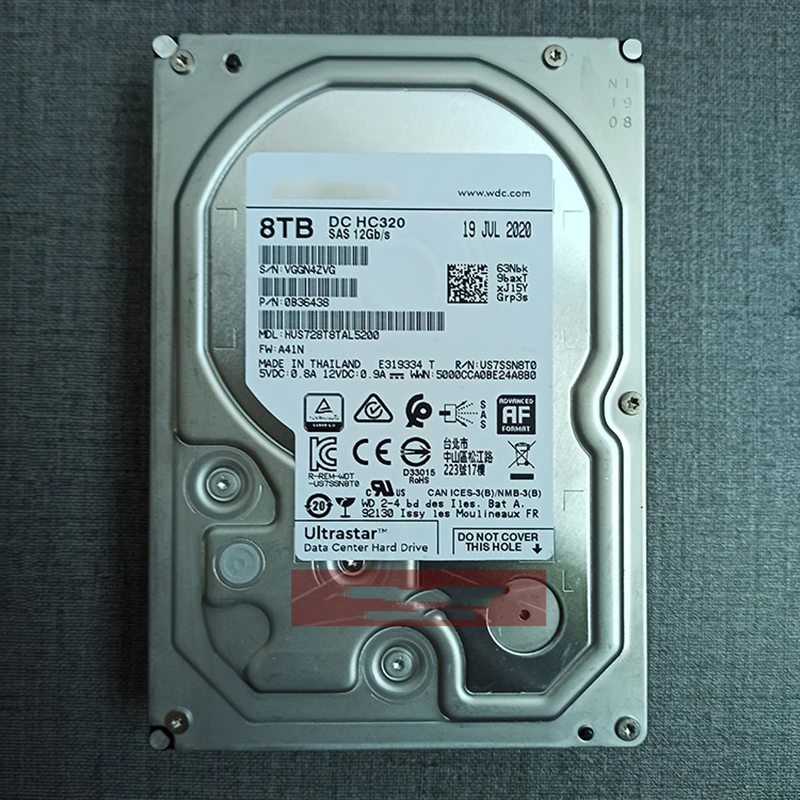 За корпоративен твърд диск WD HC320 HUS728T8TAL5200 8T 3.5 7.2 K SAS 12GB